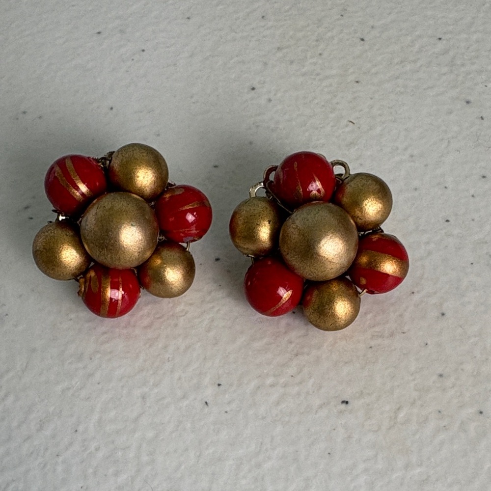 Vintage Gold and Red Cluster Clip-On Earrings